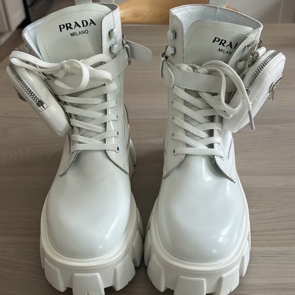 Shoes - Lug sole white boots.